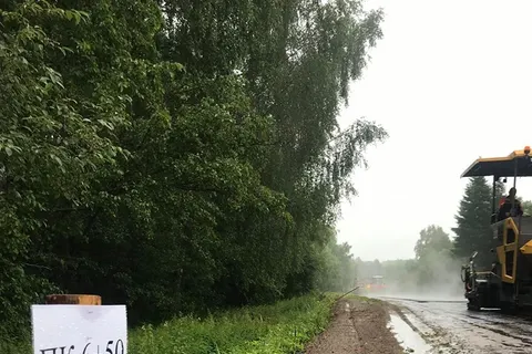 В Ярославской области дожди: началась укладка асфальта