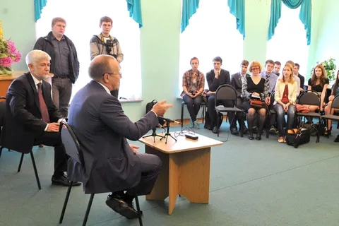 В Ярославле Юрий Вяземский признался, что его хотели отчислить из МГИМО