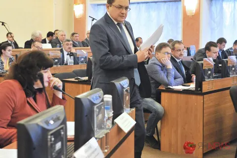 На очередном заседании муниципалитета Ярославля рассмотрено более двадцати вопросов. Фоторепортаж