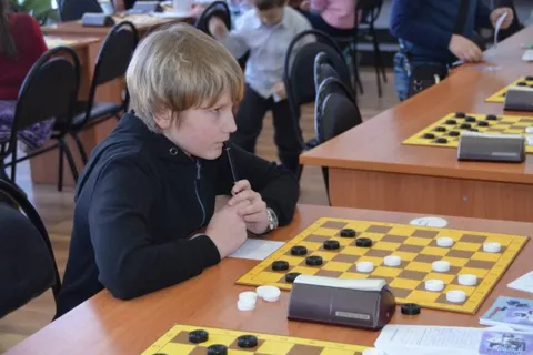 В Ярославле проходят региональные соревнования по русским шашкам