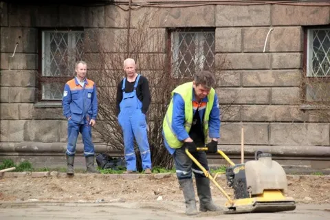 В Ярославле начали приводить в порядок Богоявленскую площадь