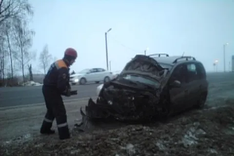 В Ростовском районе Ярославской области столкнулись три иномарки