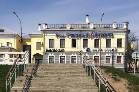 В Ярославле установили спуск для колясок на Которосльной набережной