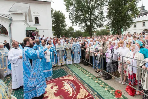 Толгскому монастырю Ярославской епархии исполнилось 699 лет. Фоторепортаж