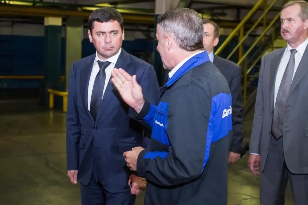 Дмитрий Миронов посетил Ярославский шинный завод и ПАО «Автодизель»