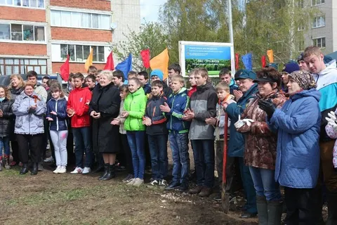 В Ярославской области стартовала акция «День посадки леса» (фото)