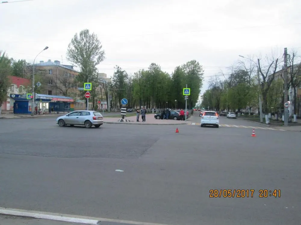 В центре Ярославля в ДТП пострадал мотоциклист
