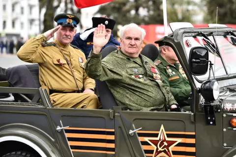 В Ярославле прошел парад в честь Дня Победы