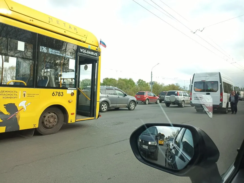 Из-за ДТП на Московском проспекте в Ярославле образуется пробка