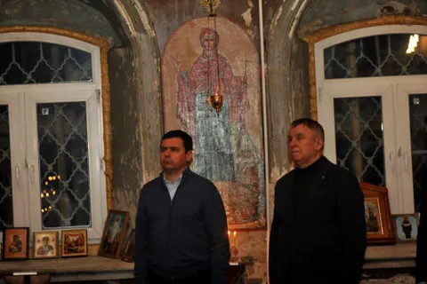 Губернатор Миронов окунулся в иордань в Угличе: фото