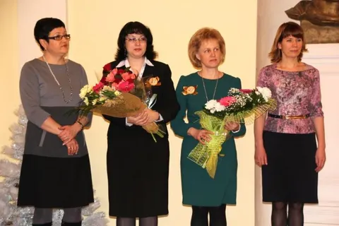 В муниципальном этапе Всероссийского конкурса «Учитель года России» заняла первое место учитель русского языка и литературы школы 36 Любовь Фролова