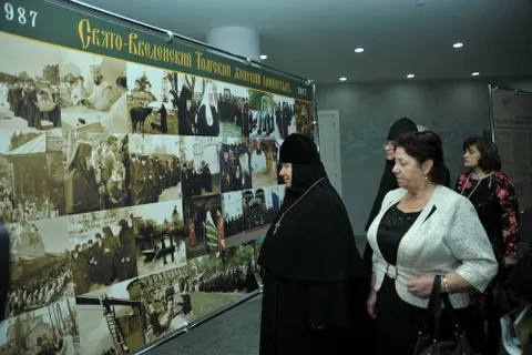 Ярославцы  поздравили Толгский монастырь с  возвращением   Русской православной церкви