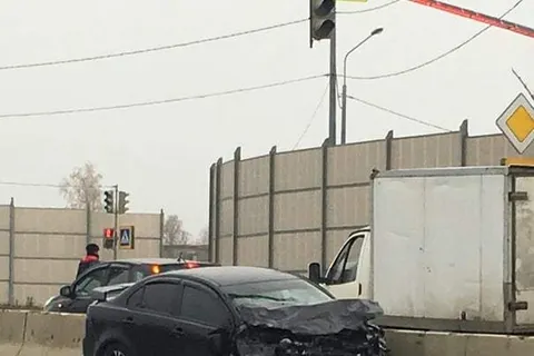 В аварии под Ярославлем погиб таксист
