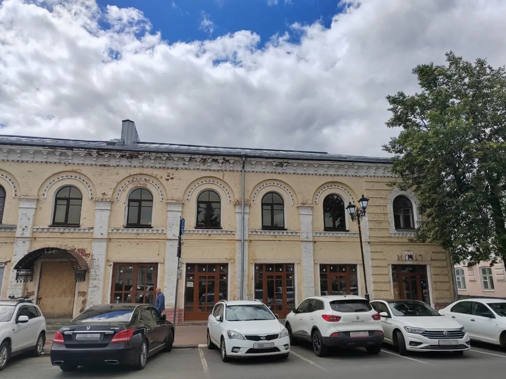 Суд запретил продавать бывший рынок в центре Ярославля