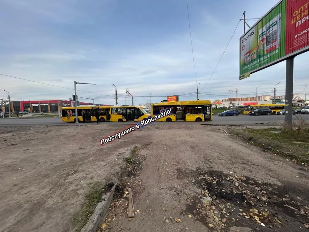 В Ярославле собрался «паровозик» из общественного транспорта
