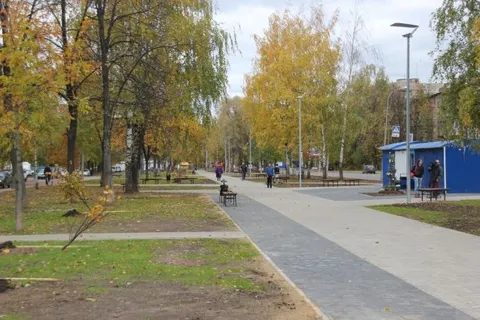В Дзержинском районе Ярославля после реконструкции открыли бульвар