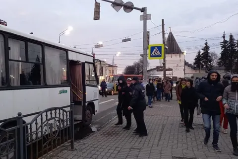 На Богоявленской площади в Ярославле появился ОМОН