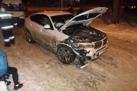 Авария «БМВ» и «Ланос»: есть пострадавшие