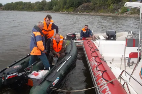 В Ярославской области спасли двух рыбаков