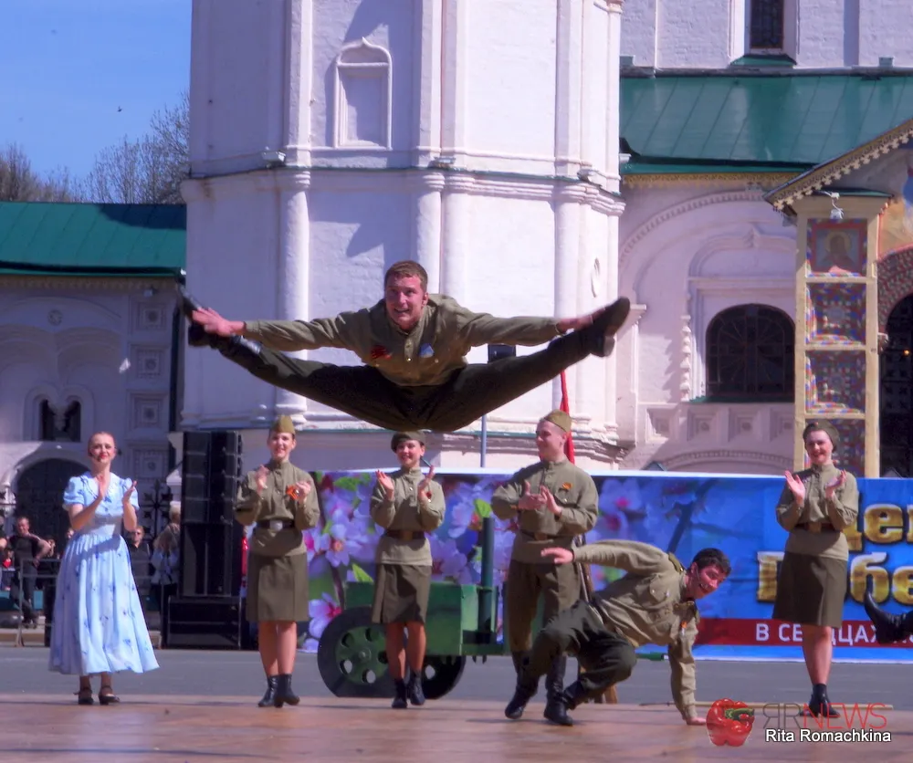 В Ярославле выступил ансамбль песни и пляски Российской армии имени Александрова