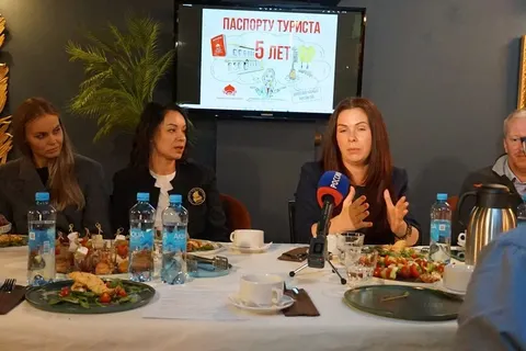 Паспорт туриста Золотого кольца – и сувенир, и система скидок