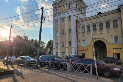 Ярославцы штурмуют бывший «Макдональдс» в первый день работы