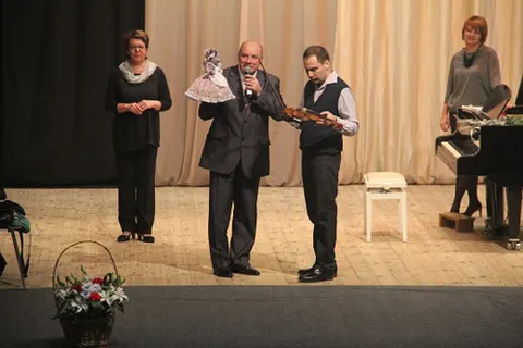 Мышкин поклонился Курицину в пояс