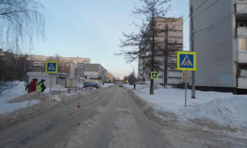 В Ярославле на пешеходном переходе сбили школьницу 