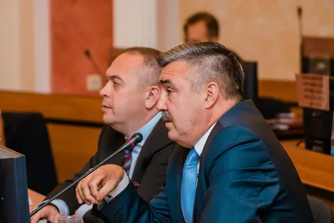 Муниципалитет Ярославля приступил к работе в полном составе
