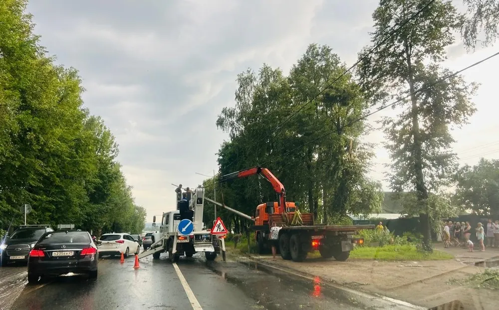 В шести ярославских районах из-за грозы есть проблемы с электричеством