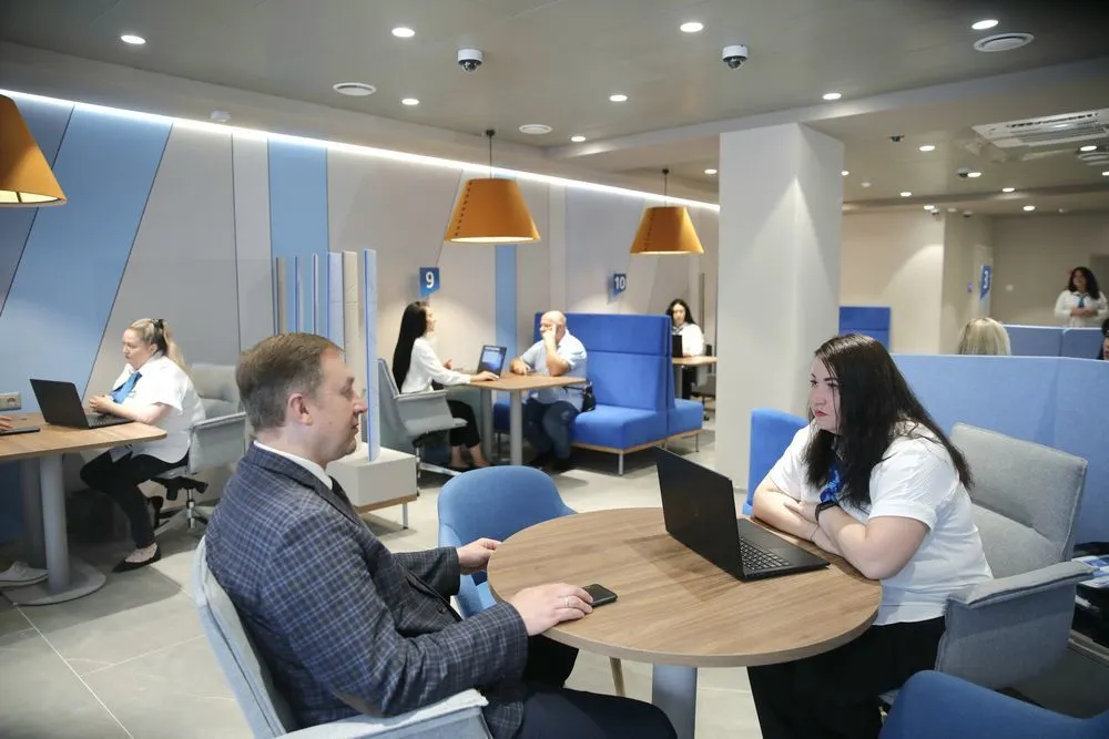 В Ярославле открылся обновленный офис ВТБ