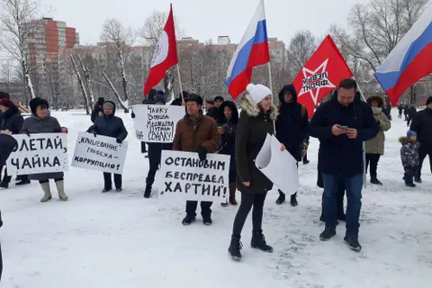 В Ярославле начался антимусорный митинг
