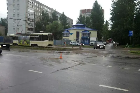 В Ярославле столкнулись «Тойота» и мотоцикл