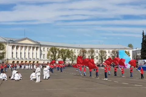 Парад Победы в Ярославле: фоторепортаж 