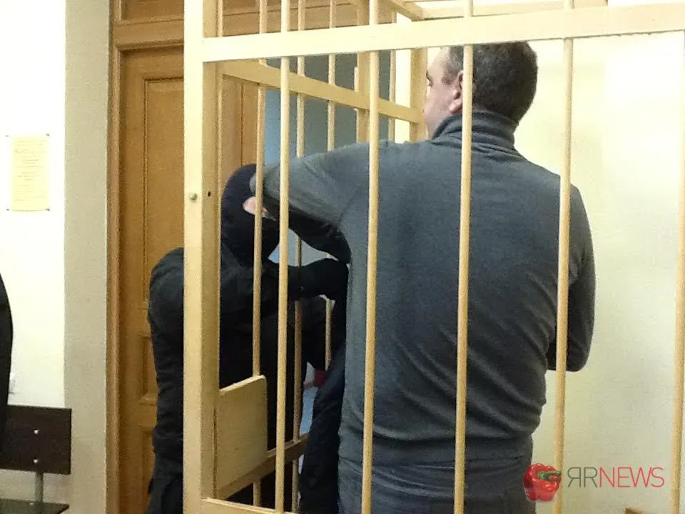 Почему Комарову СИЗО, а Даниленко домашний арест?