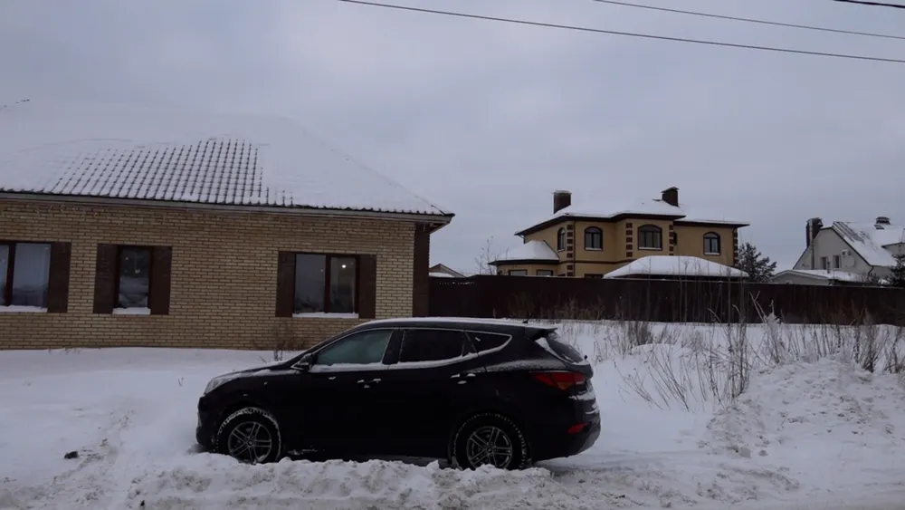 Под Ярославлем сносят жилой дом семьи с двумя детьми