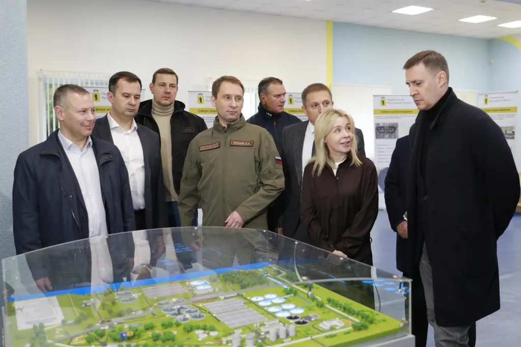 Дмитрий Патрушев и Михаил Евраев проинспектировали объекты ярославского ЖКХ 