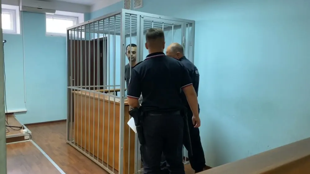 В Ярославле курьер мошенников получил три года колонии 