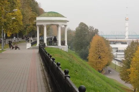 Знаменитую беседку на Волжской набережной в Ярославле отремонтируют