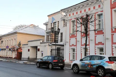 Депутат муниципалитета Ярославля Миша Халтян стал семнадцатым в комиссии по управлению и распоряжению муниципальным имуществом. С фото