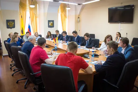 В Ярославскую областную думу приехали молодые политики из Баварии