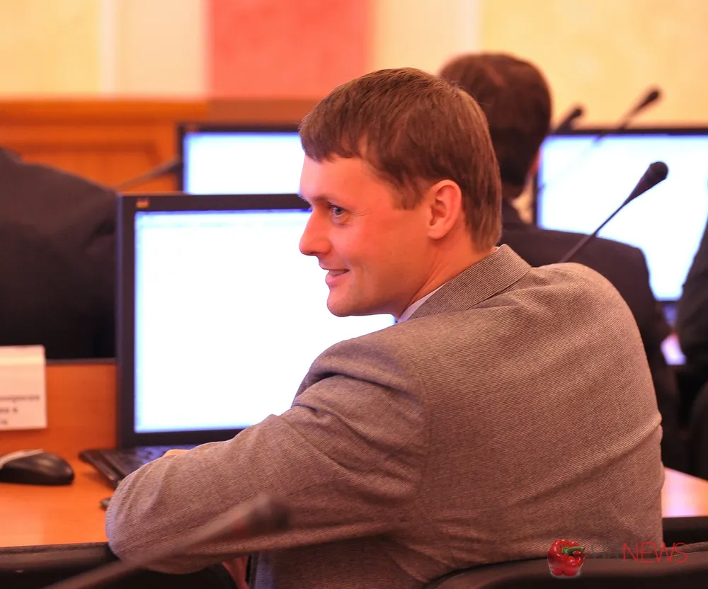 На допросе Дмитрия Донскова Евгений Урлашов задавал вопросы о политике