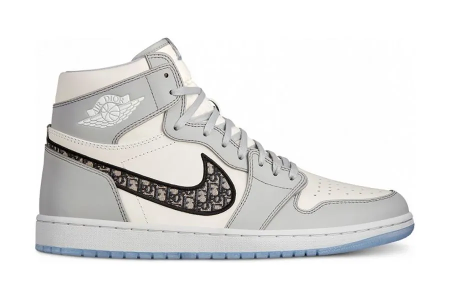 Кроссовки Nike Air Jordan 1