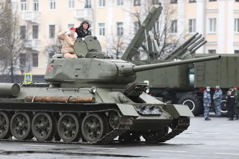 В Ярославле празднуют День Победы