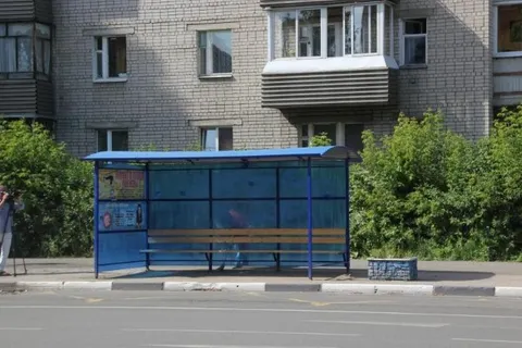 Остановочные павильоны в Ярославле покроют антивандальным составом
