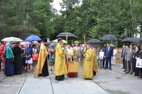 На месте строительства храма в Никульском заложили первый камень