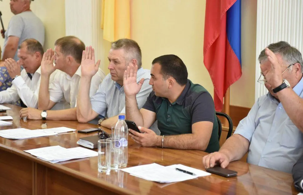 В Переславле Ярославской области депутаты досрочно сложили свои полномочия