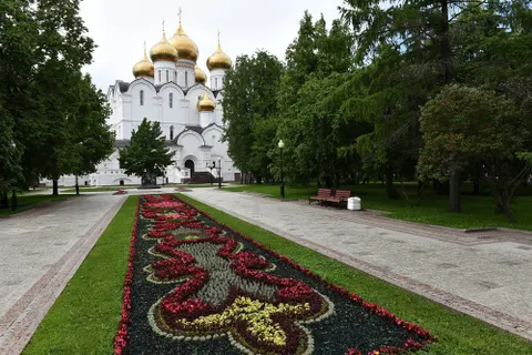 Проспект Ленина в Ярославле украсят двадцать цветочных арок