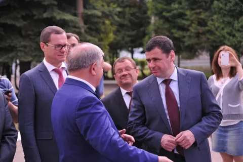 Дмитрий Миронов посетил производства и встретился с общественностью Гаврилов-Ямского района
