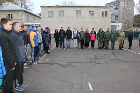 В Ярославле прошла спартакиада для допризывников «Буду служить»